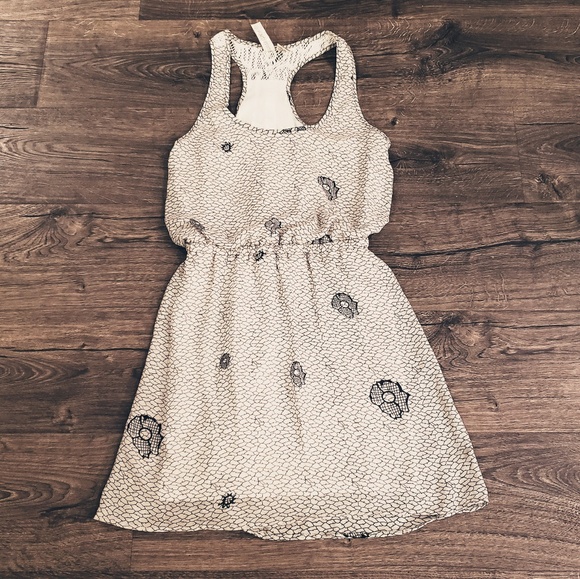 Mimi Chica Dresses & Skirts - Mimi Chica Print Summer Dress